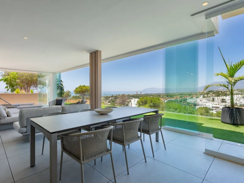 Unique property located in one of the most exclusive Boutique complexes in Marbella East, Marbella Sunset, right above the UNESCO protected Artola sand dunes and just a few steps from the golf course.
