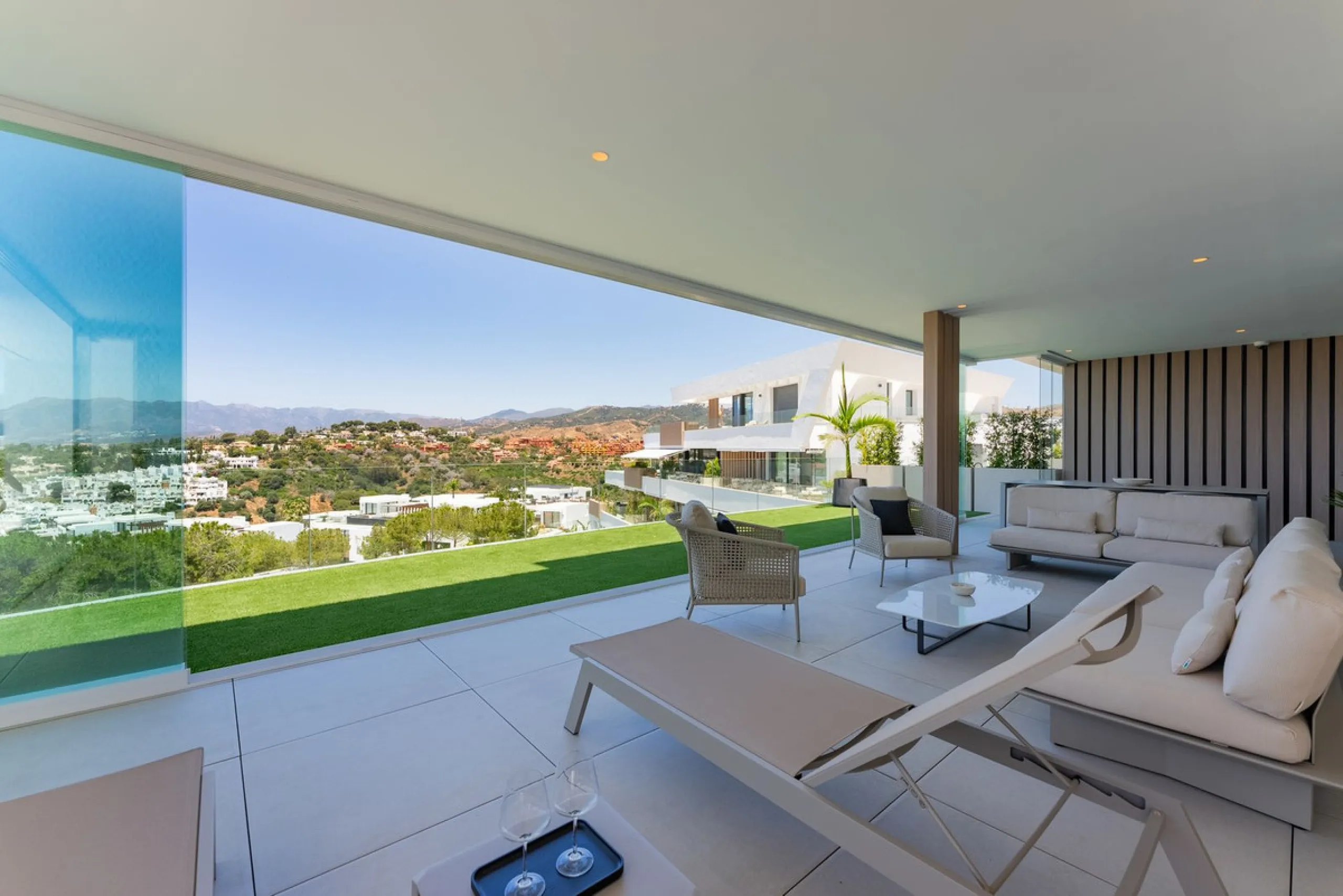Unique property located in one of the most exclusive Boutique complexes in Marbella East, Marbella Sunset, right above the UNESCO protected Artola sand dunes and just a few steps from the golf course.