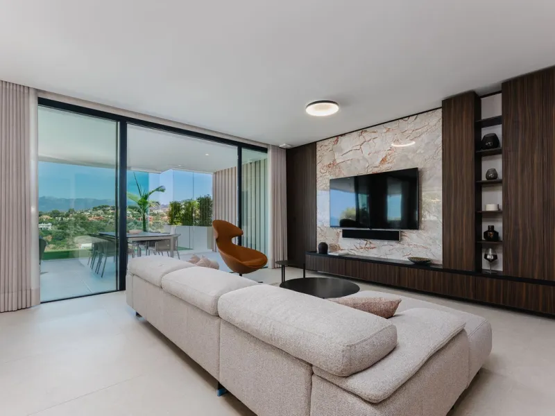 Unique property located in one of the most exclusive Boutique complexes in Marbella East, Marbella Sunset, right above the UNESCO protected Artola sand dunes and just a few steps from the golf course.