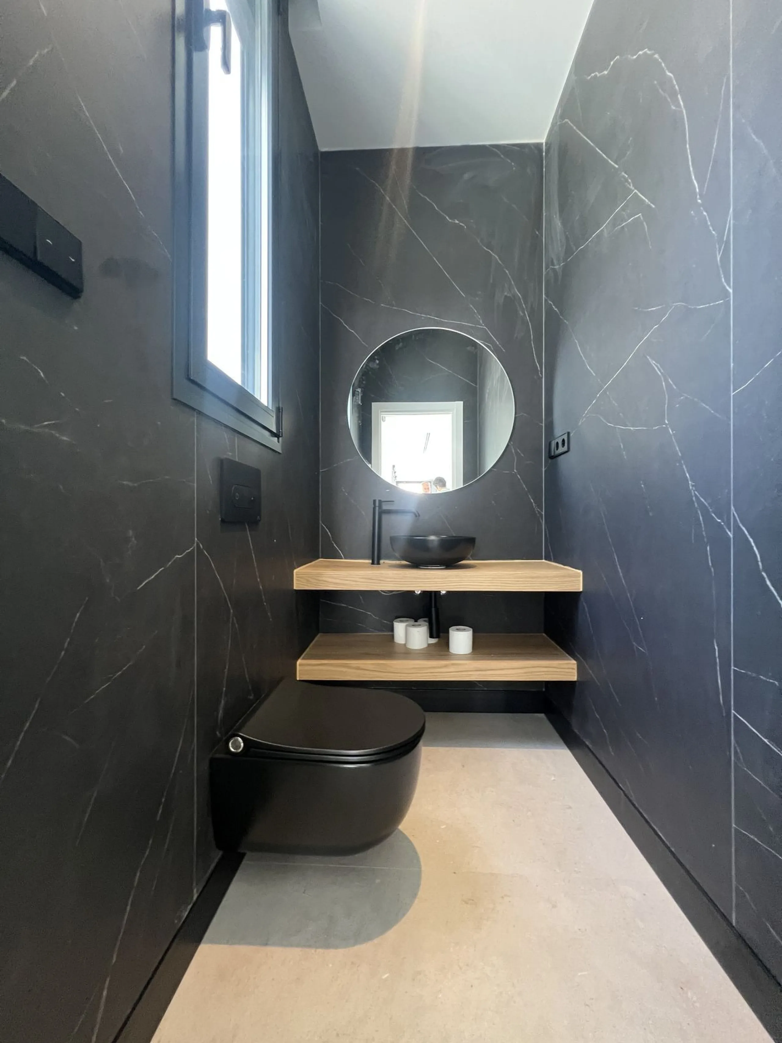Discover the epitome of luxury living with this brand new villa situated in the prestigious Montebiarritz Atalaya. Ideally located just 10 minutes from the vibrant Puerto Banus and in close proximity to top private schools and essential amenities, this pr