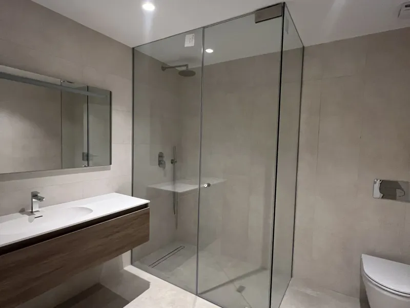 Discover the epitome of luxury living with this brand new villa situated in the prestigious Montebiarritz Atalaya. Ideally located just 10 minutes from the vibrant Puerto Banus and in close proximity to top private schools and essential amenities, this pr