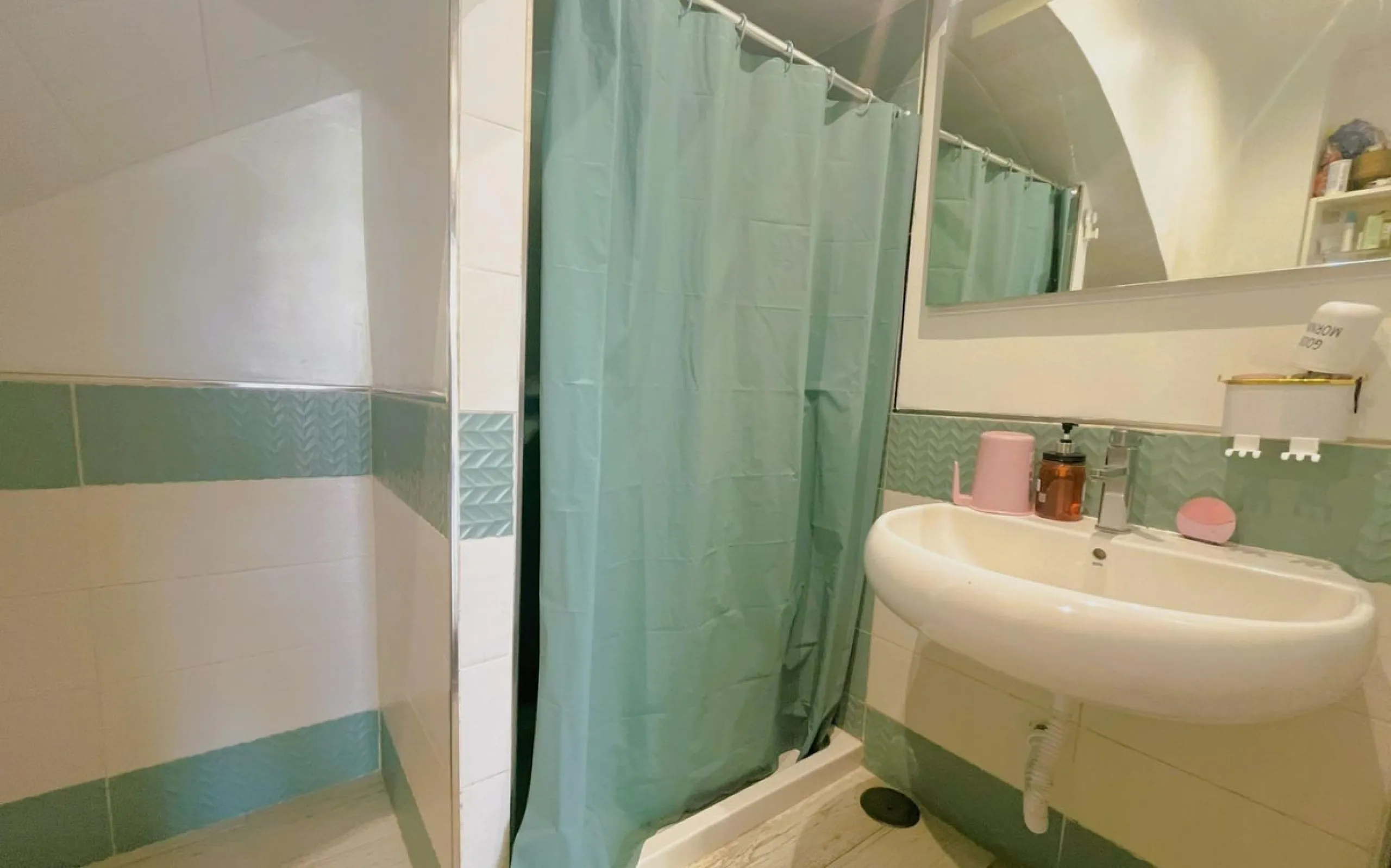 Imagine waking up every morning in a peaceful setting, surrounded by greenery, with the freedom of enjoying your own private outdoor space and the excitement of shaping a home just the way you envision it. This charming semi-detached house in the gated Ma