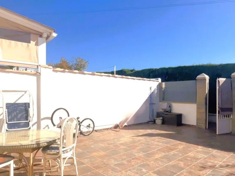 Imagine waking up every morning in a peaceful setting, surrounded by greenery, with the freedom of enjoying your own private outdoor space and the excitement of shaping a home just the way you envision it. This charming semi-detached house in the gated Ma