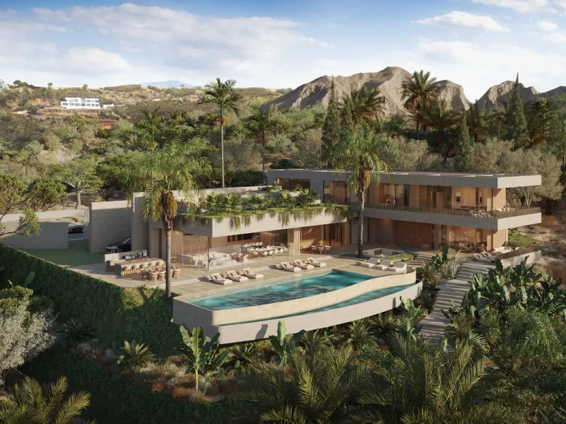 UNIQUE PLOT WITH SEA VIEWS IN MARBELLA CLUB GOLF
