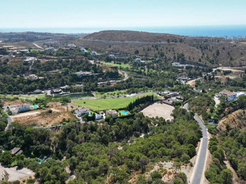UNIQUE PLOT WITH SEA VIEWS IN MARBELLA CLUB GOLF