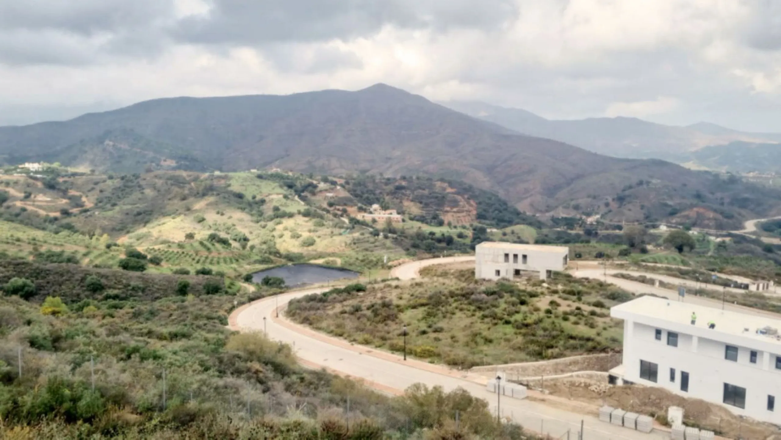 Superb urban plot for sale in a very desirable location  within the very sought after area of La Cala Golf, La Cala de Mijas.