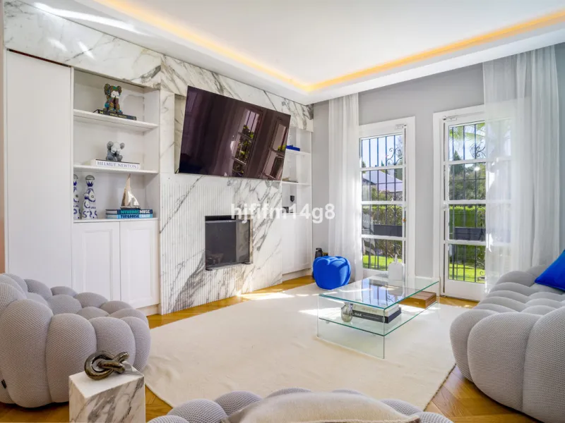 Apartment - Ground Floor Apartment в продаже в Marbella, Málaga. В доме 3 спален и 2 ванных комнат. Площадь дома 99 м²
