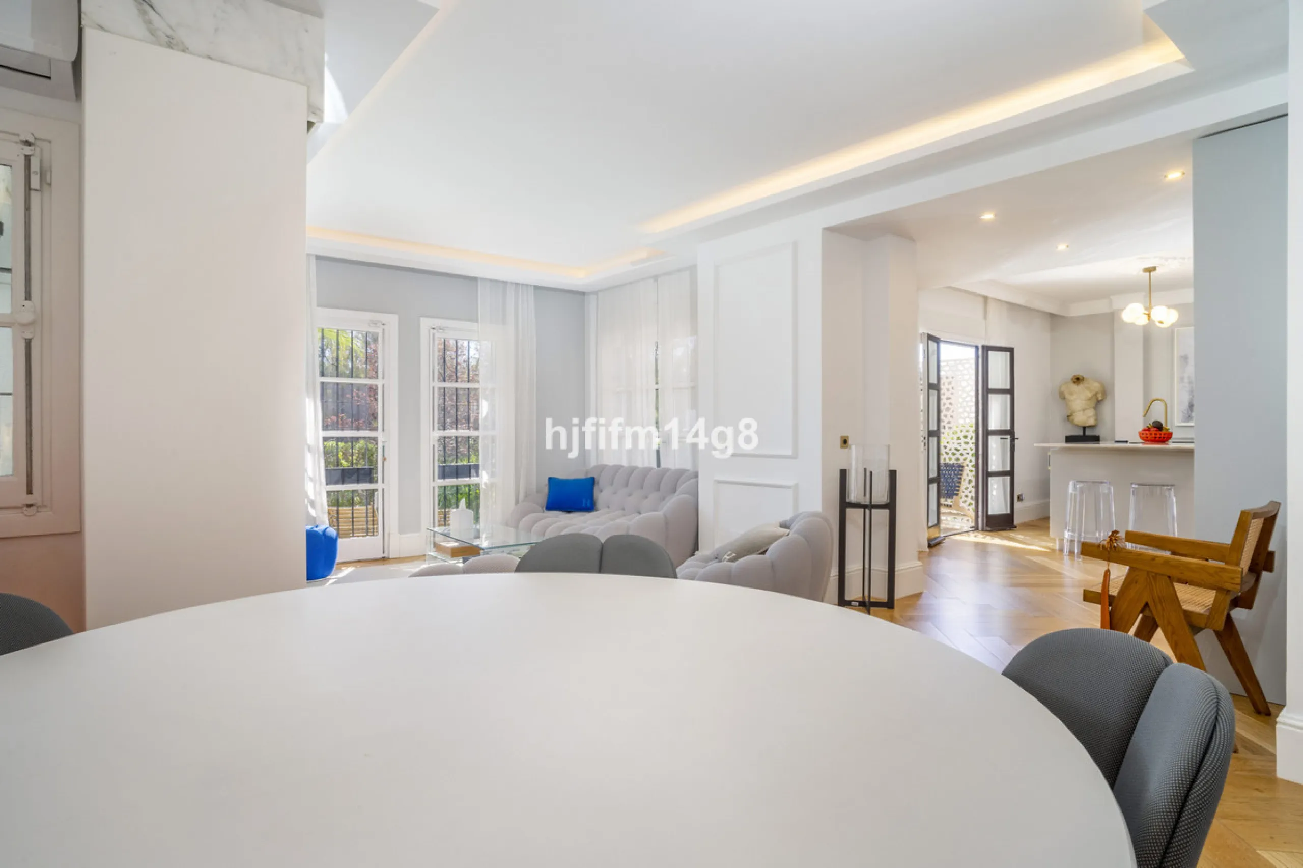 Apartment - Ground Floor Apartment в продаже в Marbella, Málaga. В доме 3 спален и 2 ванных комнат. Площадь дома 99 м²
