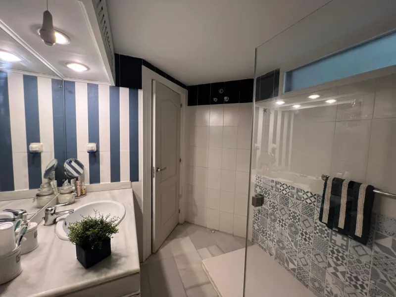 Apartment - Middle Floor Apartment в продаже в Benalmadena, Málaga. В доме 1 спален и 1 ванных комнат. Площадь дома 73 м²