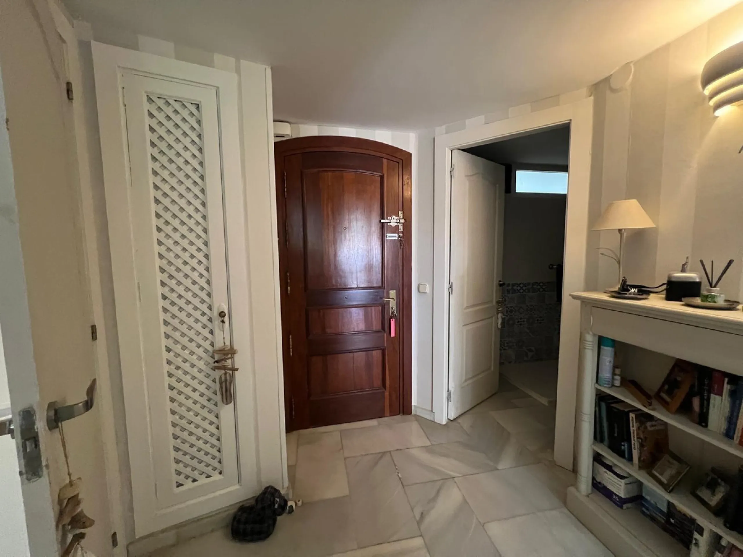 Apartment - Middle Floor Apartment в продаже в Benalmadena, Málaga. В доме 1 спален и 1 ванных комнат. Площадь дома 73 м²
