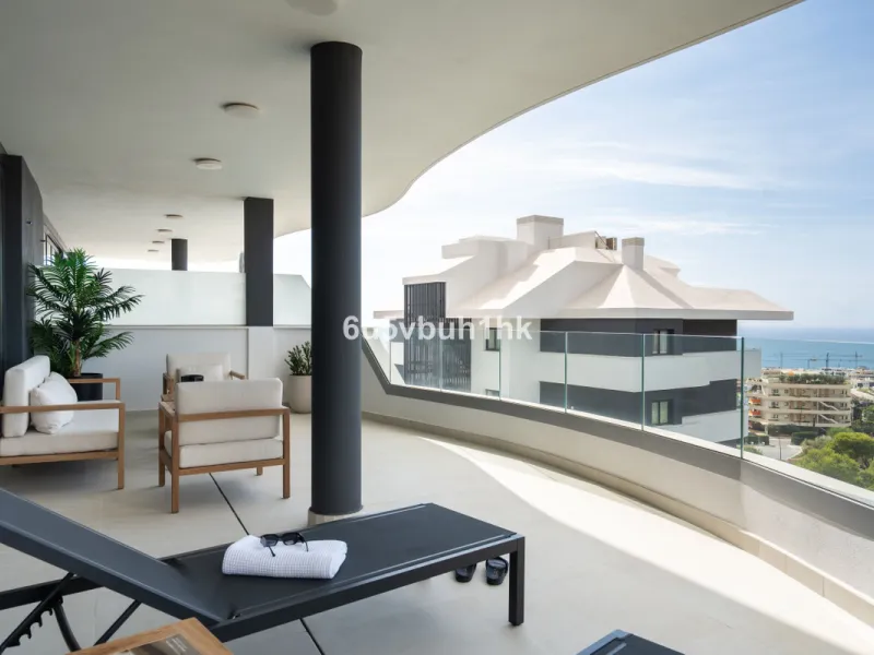 Discover this exclusive newly built property (2025) located in one of the most sought-after areas on the Costa del Sol: Higuerón West – a setting that blends luxury, comfort, and Mediterranean lifestyle.