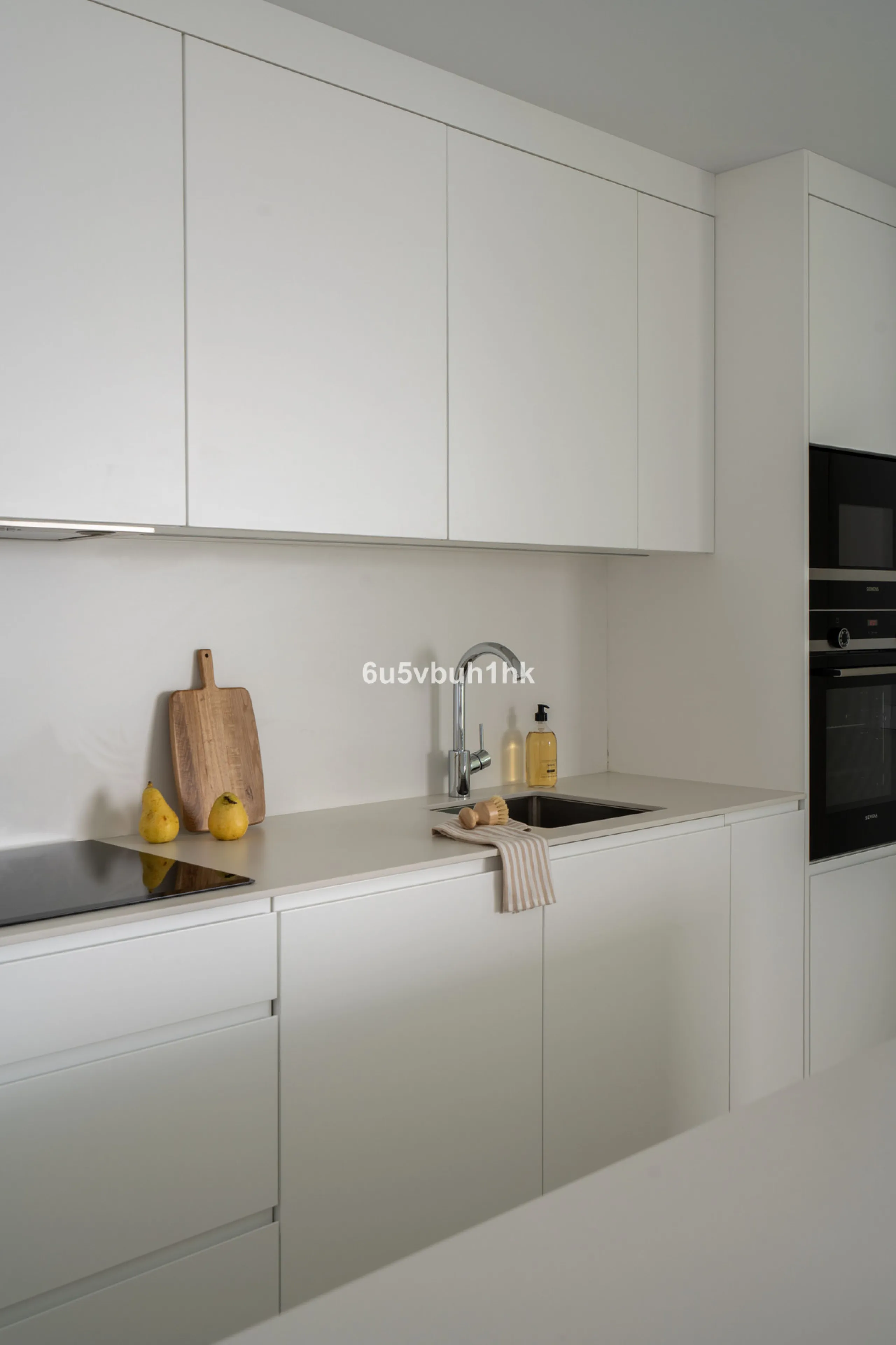 Discover this exclusive newly built property (2025) located in one of the most sought-after areas on the Costa del Sol: Higuerón West – a setting that blends luxury, comfort, and Mediterranean lifestyle.
