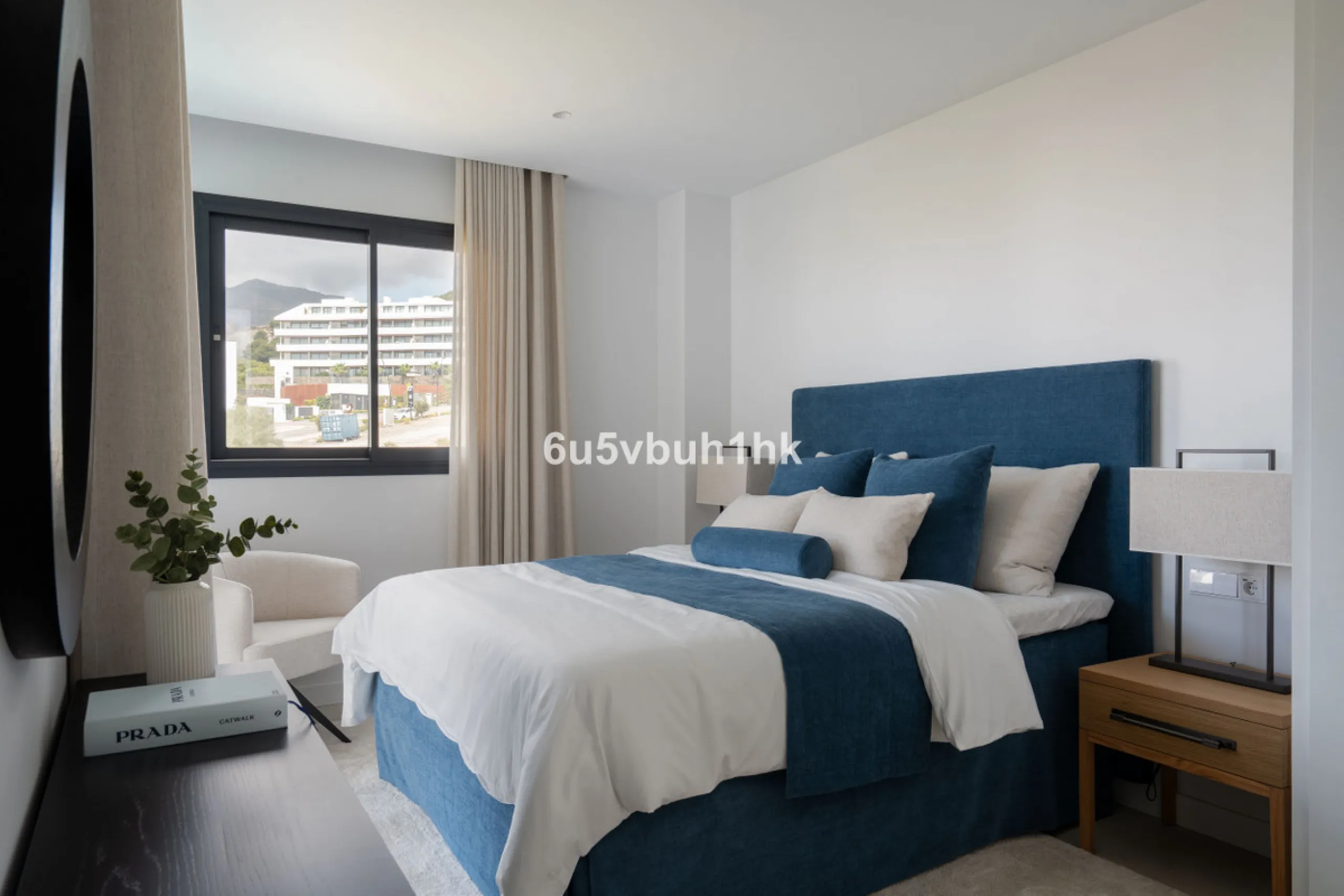 Discover this exclusive newly built property (2025) located in one of the most sought-after areas on the Costa del Sol: Higuerón West – a setting that blends luxury, comfort, and Mediterranean lifestyle.