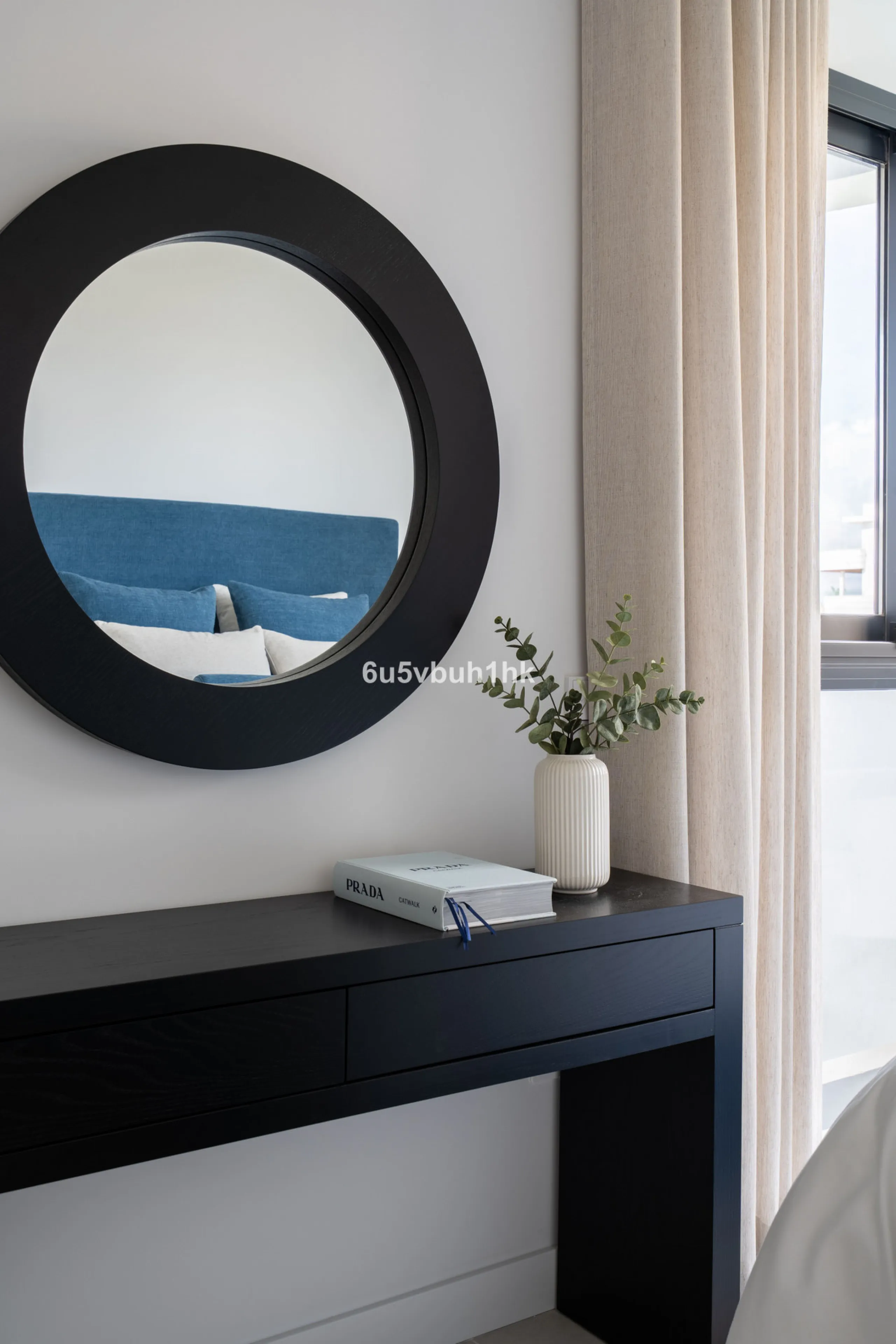 Discover this exclusive newly built property (2025) located in one of the most sought-after areas on the Costa del Sol: Higuerón West – a setting that blends luxury, comfort, and Mediterranean lifestyle.