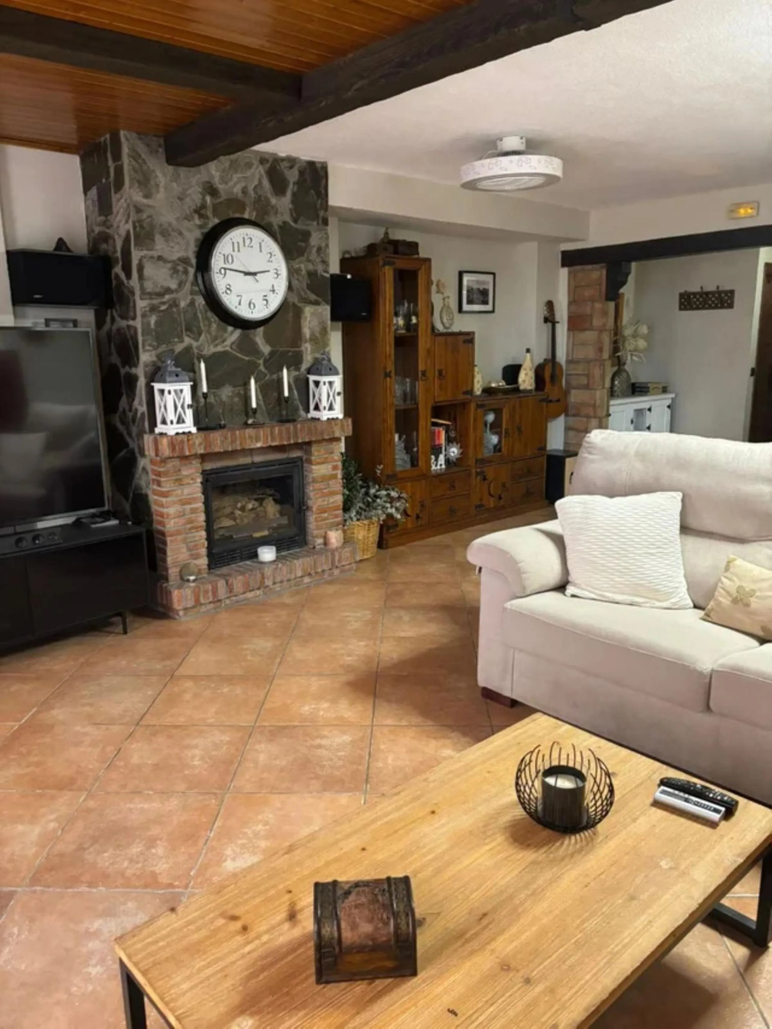 Elegant Semi-Detached Residence in Alhaurín de la Torre