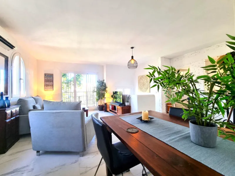 House - Semi-Detached House в продаже в Benalmadena, Málaga. В доме 2 спален и 2 ванных комнат. Площадь дома 93 м². Площадь участка 101 м²