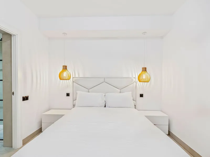 Modern 4-Bedroom Ground-Floor Apartment, Villa Marina (Puerto Banús)