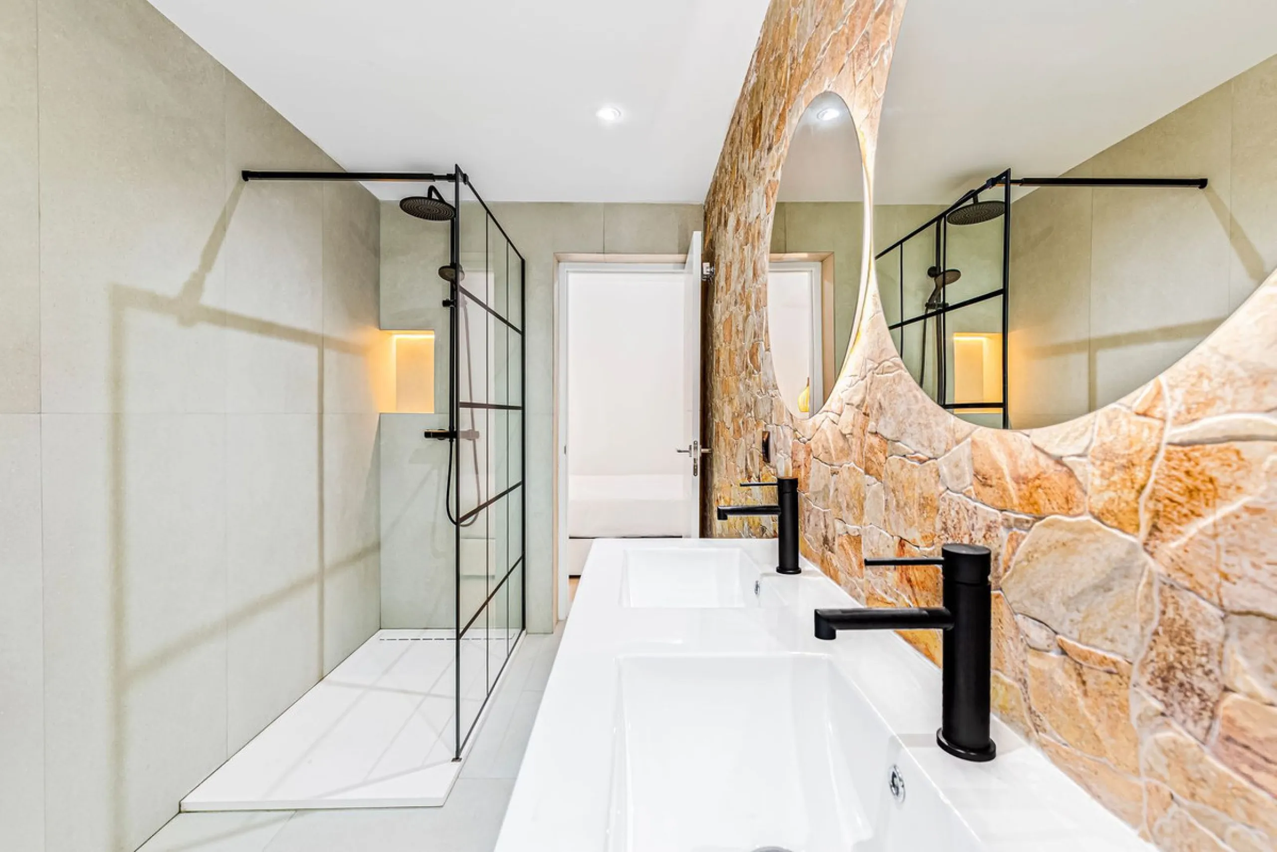 Modern 4-Bedroom Ground-Floor Apartment, Villa Marina (Puerto Banús)