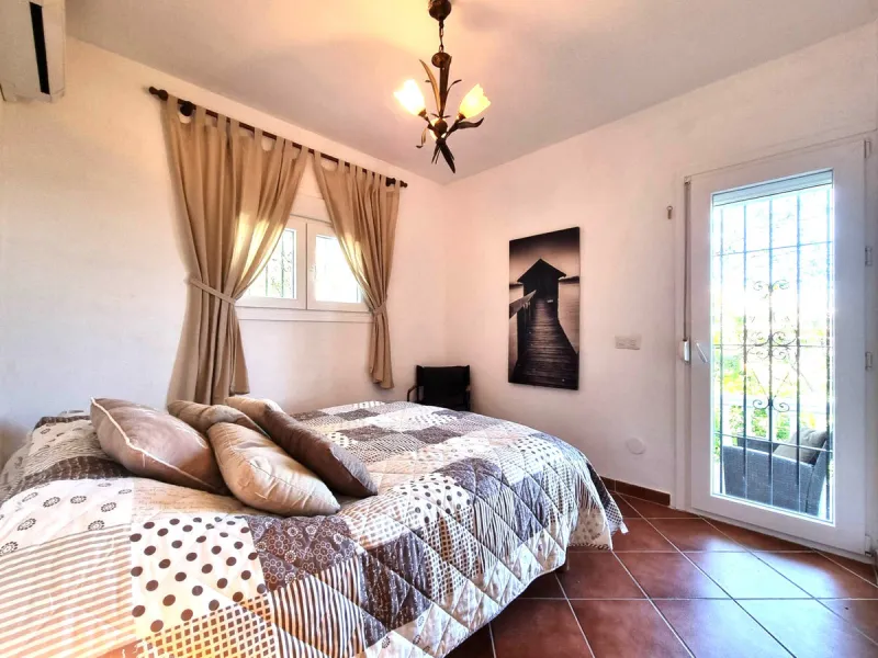 House - Semi-Detached House в продаже в Benalmadena, Málaga. В доме 2 спален и 2 ванных комнат. Площадь дома 93 м². Площадь участка 101 м²
