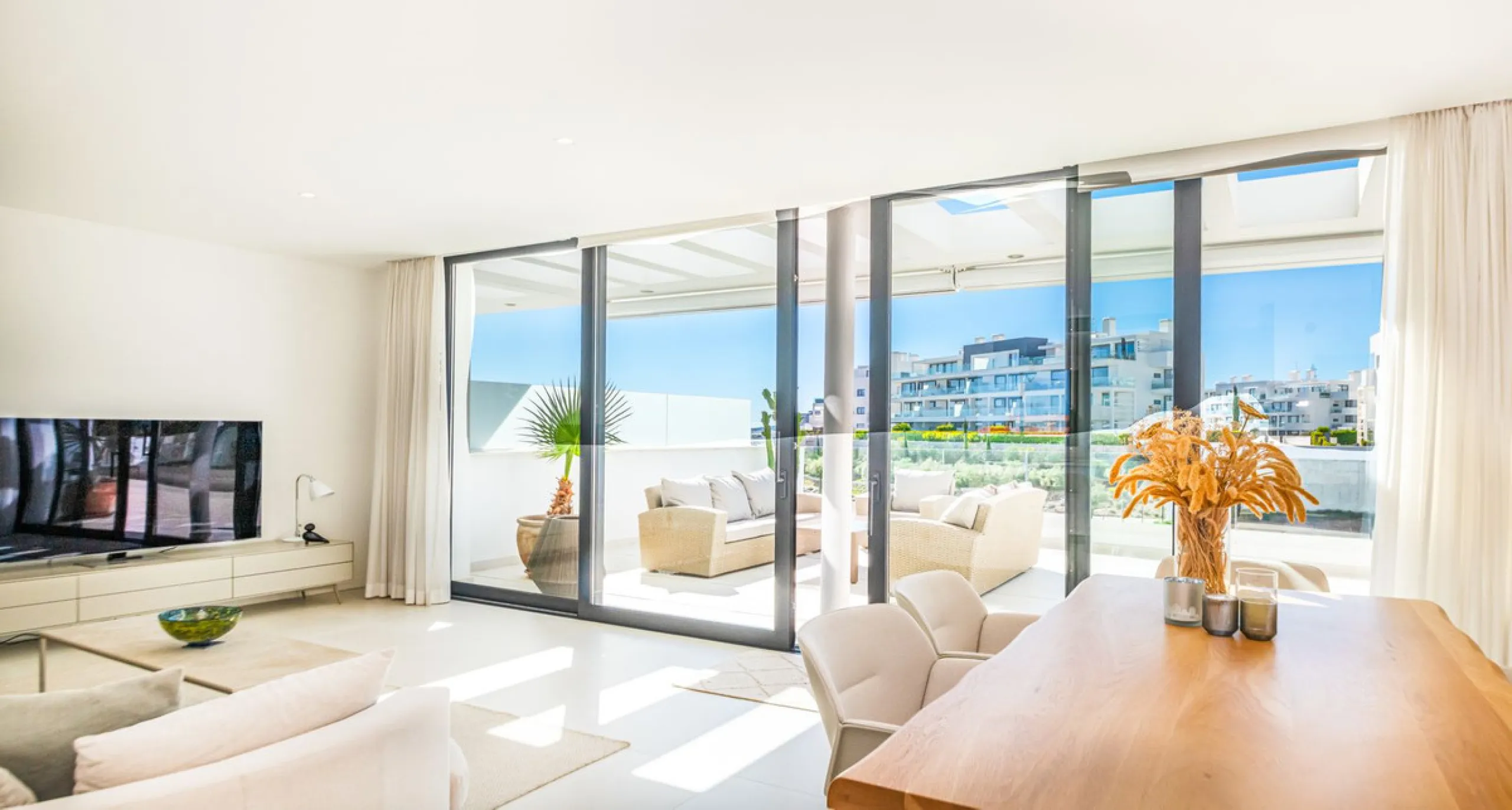 Exclusive Penthouse in Higuerón – Luxury Living on One Level
