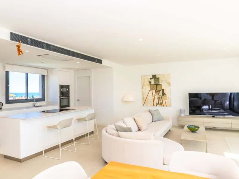Exclusive Penthouse in Higuerón – Luxury Living on One Level