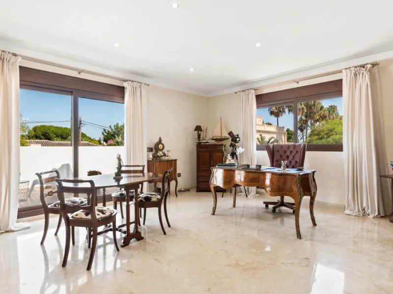 Impressive luxurious Andalusian style villa on the Atalaya beachside, a few steps from the beach.