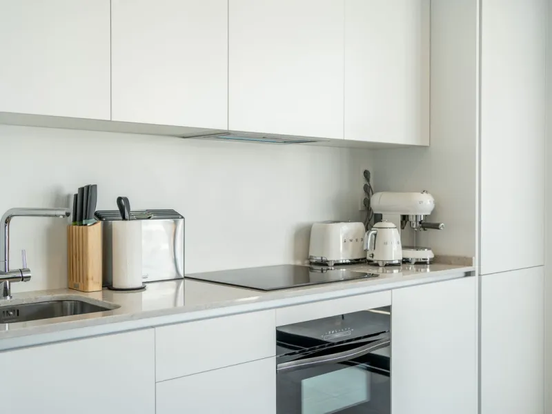2-Bedroom / 1-Bathroom Apartment