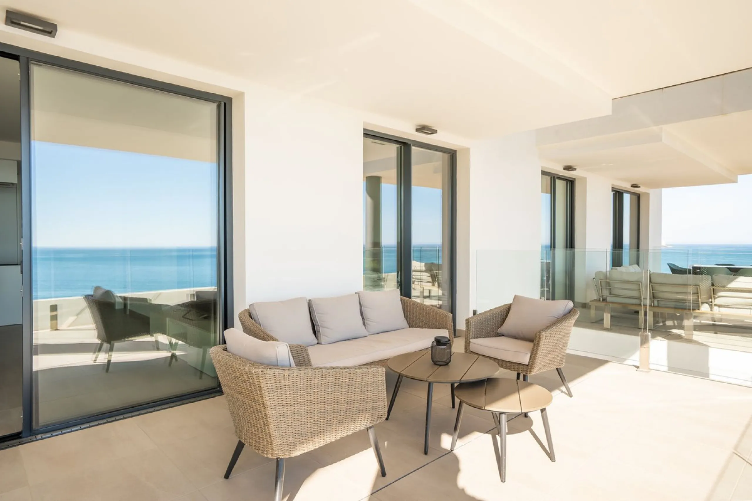 Apartment - Middle Floor Apartment в продаже в Fuengirola, Málaga. В доме 2 спален и 2 ванных комнат. Площадь дома 69 м²