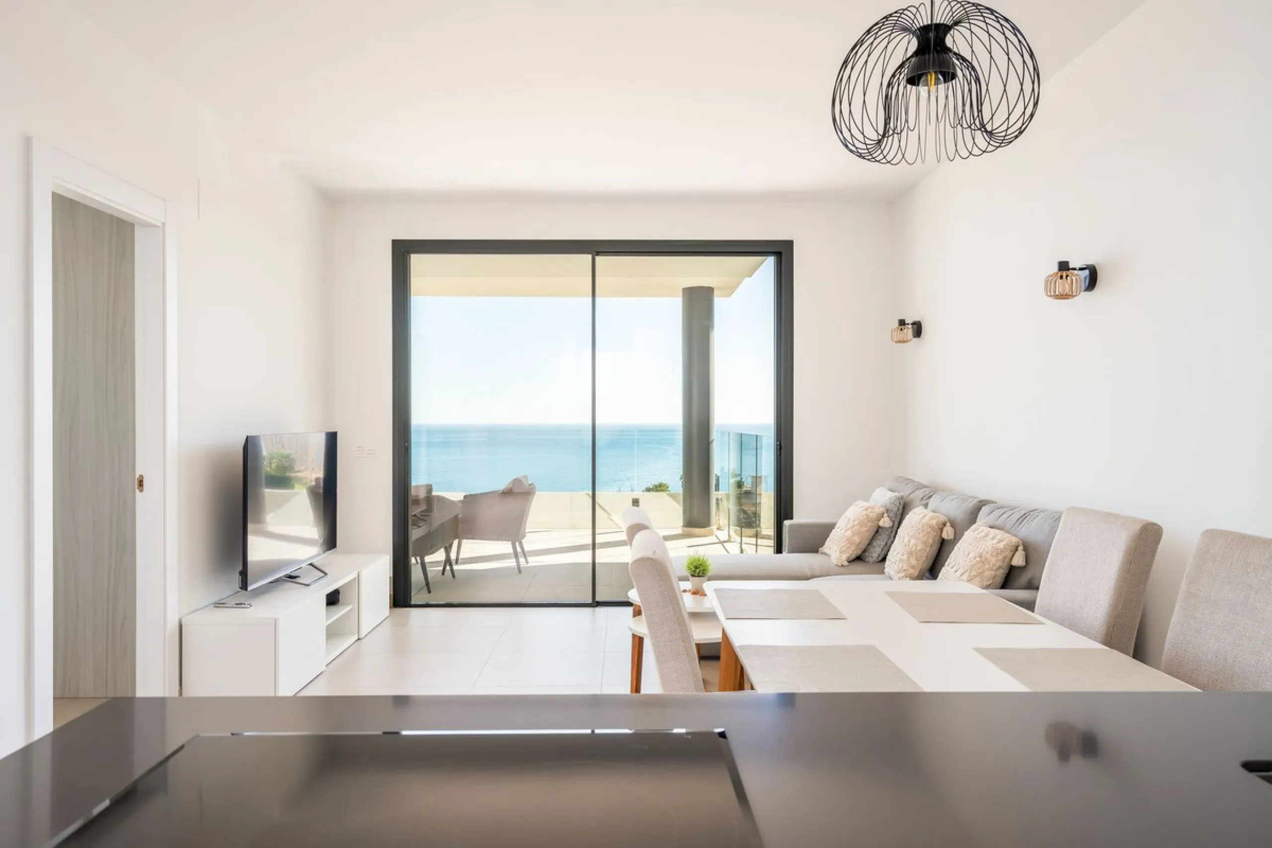 Apartment - Middle Floor Apartment в продаже в Fuengirola, Málaga. В доме 2 спален и 2 ванных комнат. Площадь дома 69 м²