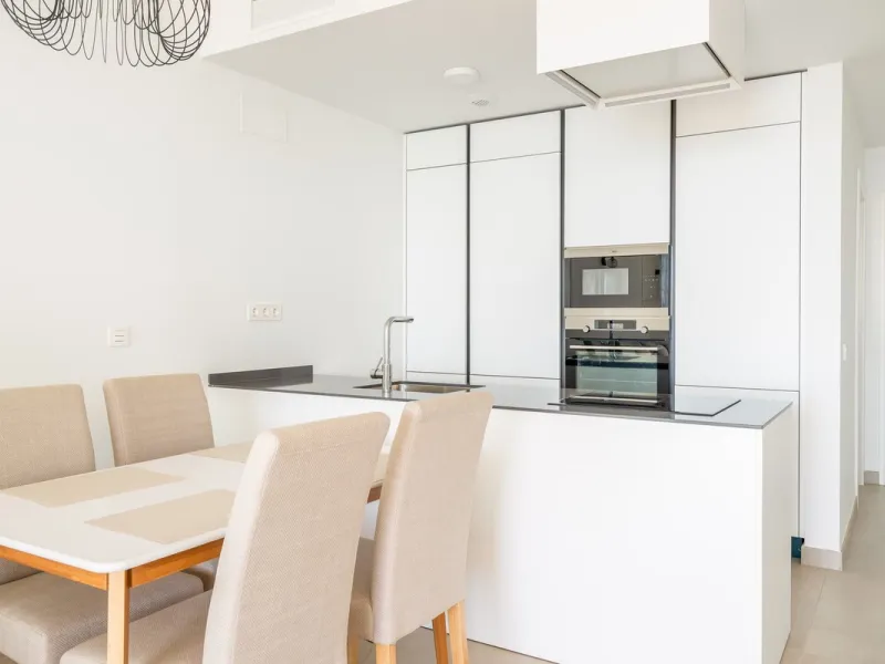 Apartment - Middle Floor Apartment в продаже в Fuengirola, Málaga. В доме 2 спален и 2 ванных комнат. Площадь дома 69 м²