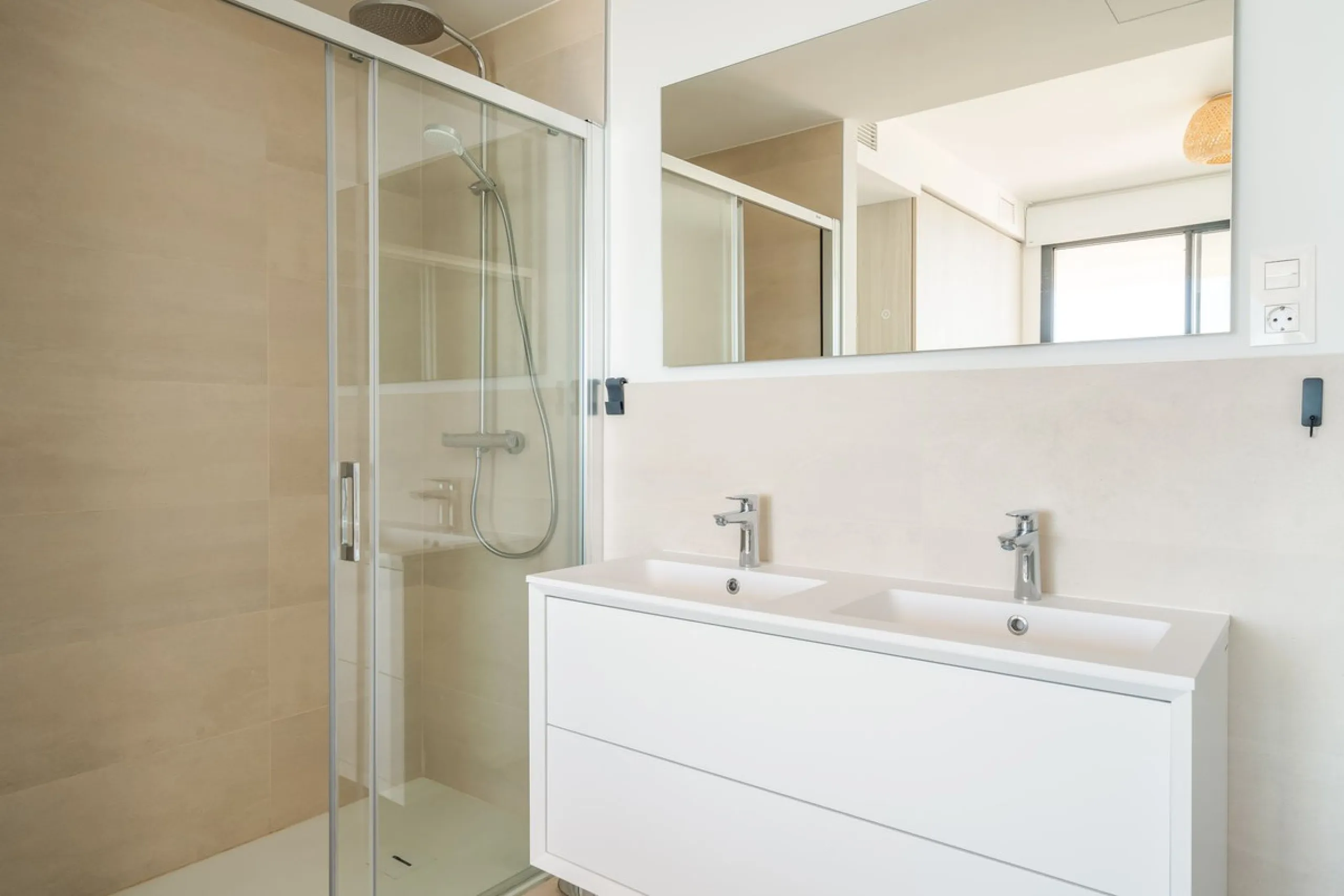 Apartment - Middle Floor Apartment в продаже в Fuengirola, Málaga. В доме 2 спален и 2 ванных комнат. Площадь дома 69 м²
