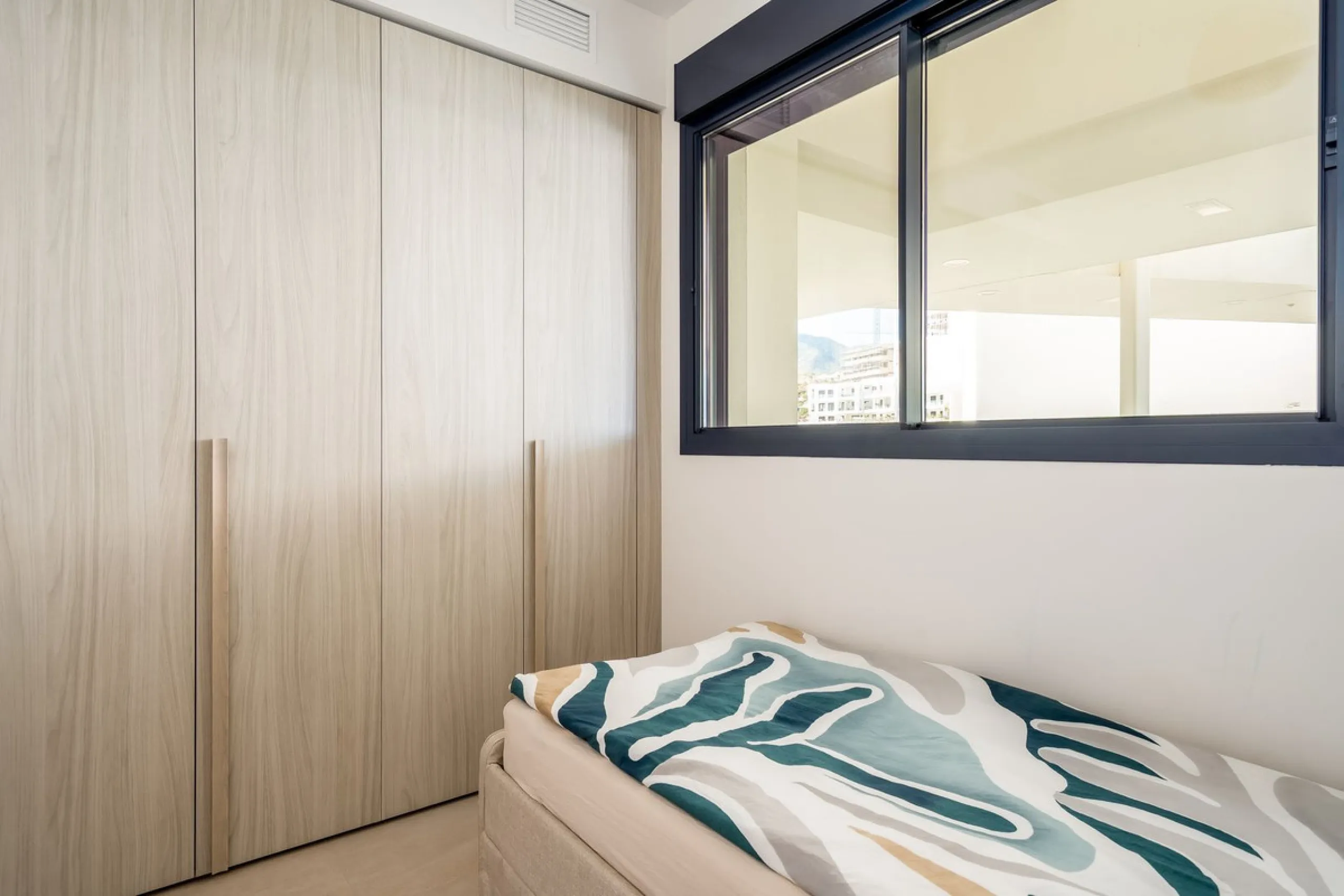 Apartment - Middle Floor Apartment в продаже в Fuengirola, Málaga. В доме 2 спален и 2 ванных комнат. Площадь дома 69 м²