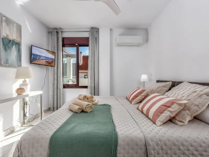 Apartment - Middle Floor Apartment в продаже в Marbella, Málaga. В доме 3 спален и 2 ванных комнат. Площадь дома 103 м²