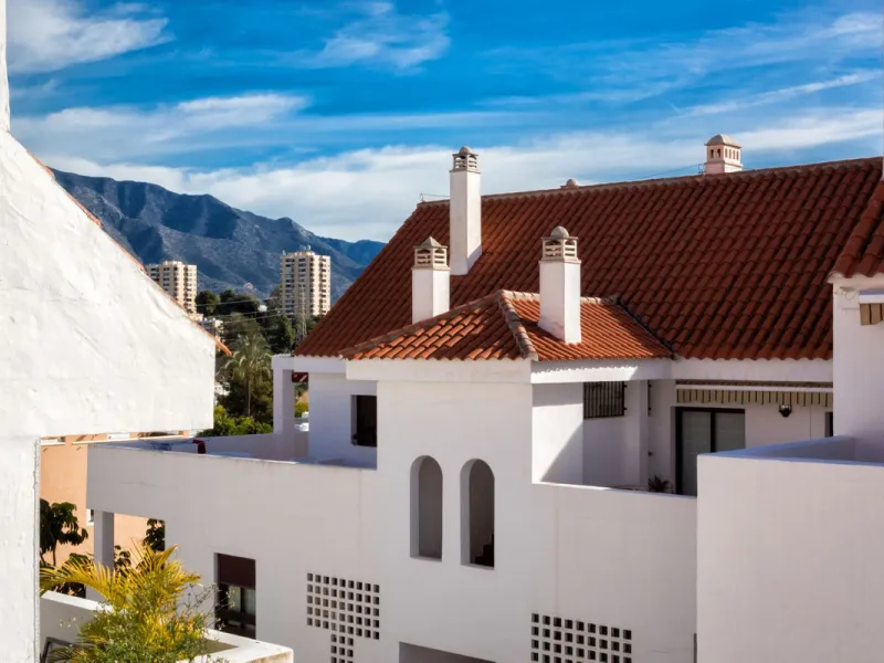 Apartment - Middle Floor Apartment в продаже в Marbella, Málaga. В доме 3 спален и 2 ванных комнат. Площадь дома 103 м²