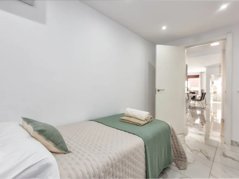 Apartment - Middle Floor Apartment в продаже в Marbella, Málaga. В доме 3 спален и 2 ванных комнат. Площадь дома 103 м²