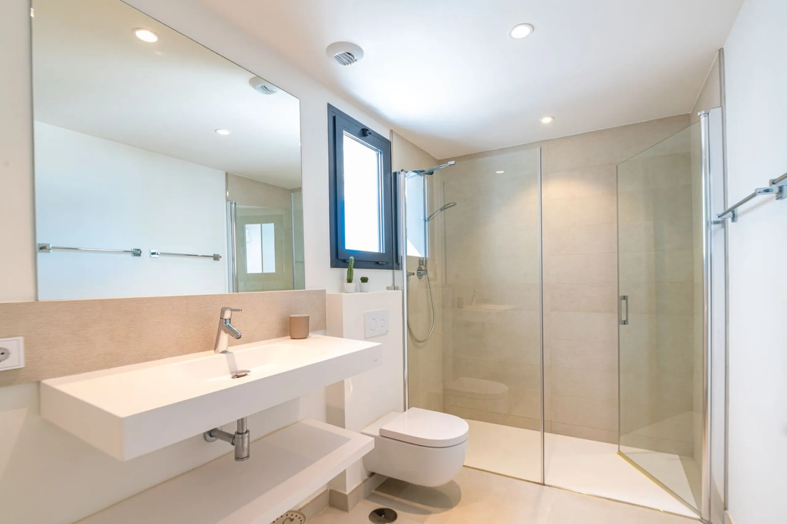 Exclusive Penthouse in Higuerón – Luxury Living on One Level