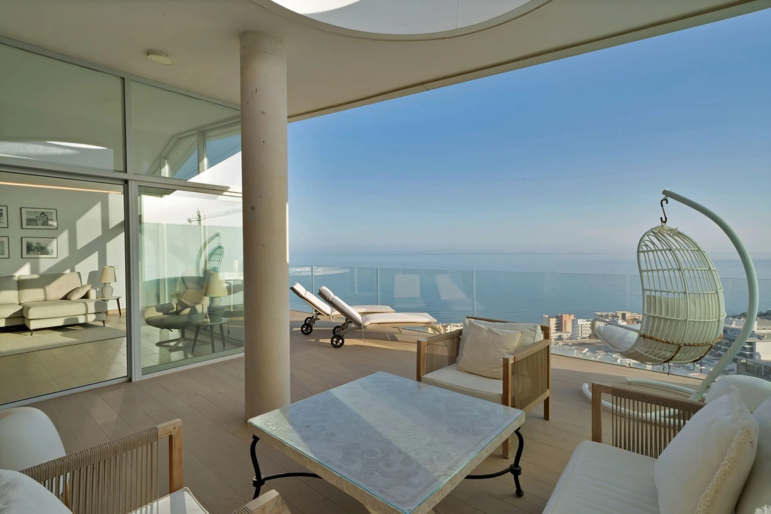 Penthouse with Breath taking Mediterranean Views in Residential Med One