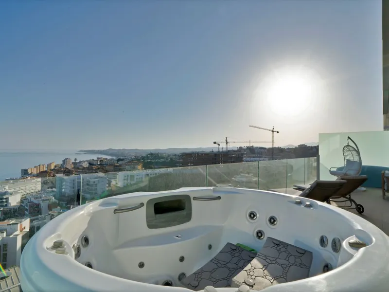 Penthouse with Breath taking Mediterranean Views in Residential Med One
