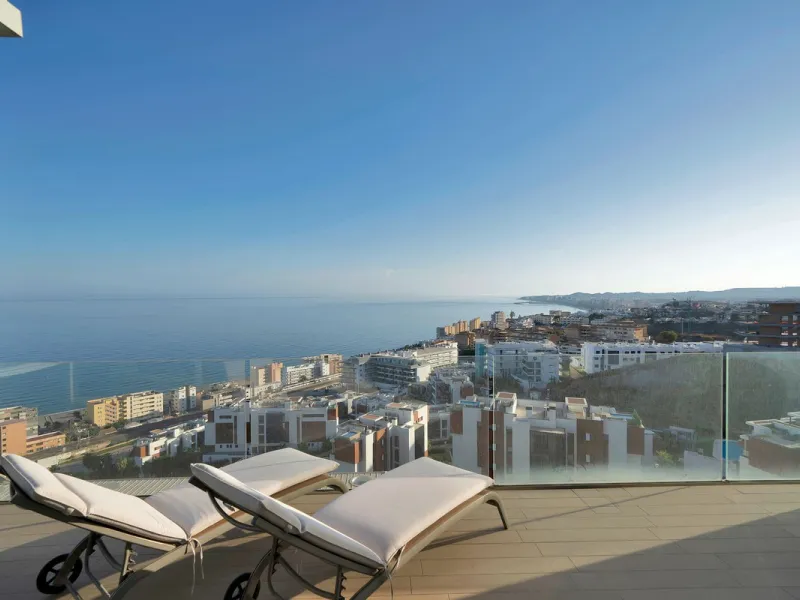 Penthouse with Breath taking Mediterranean Views in Residential Med One