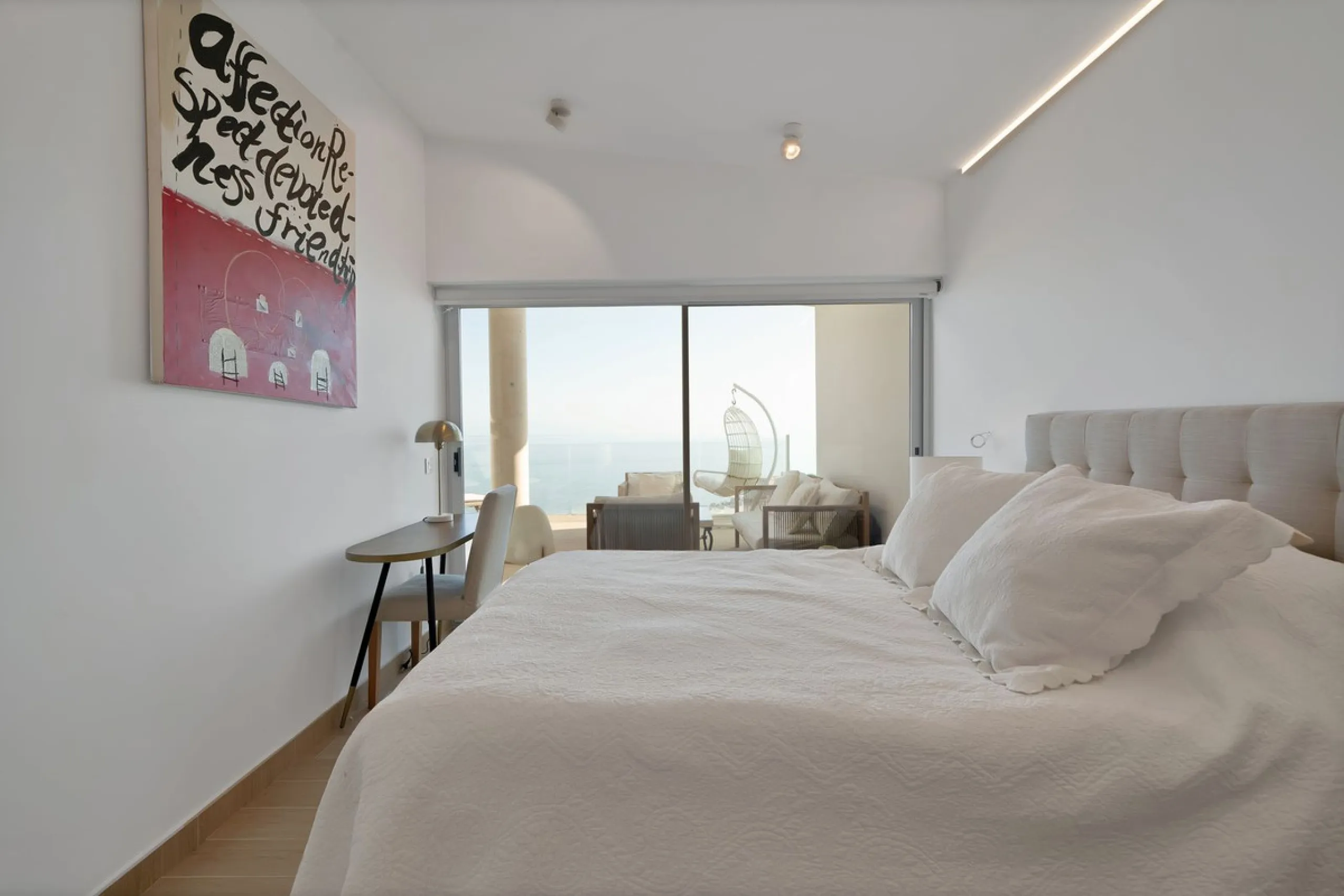 Penthouse with Breath taking Mediterranean Views in Residential Med One
