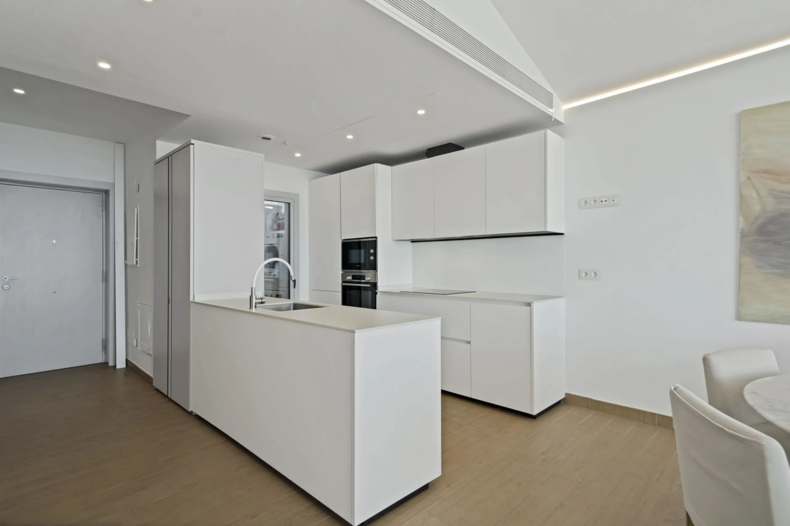 Penthouse with Breath taking Mediterranean Views in Residential Med One