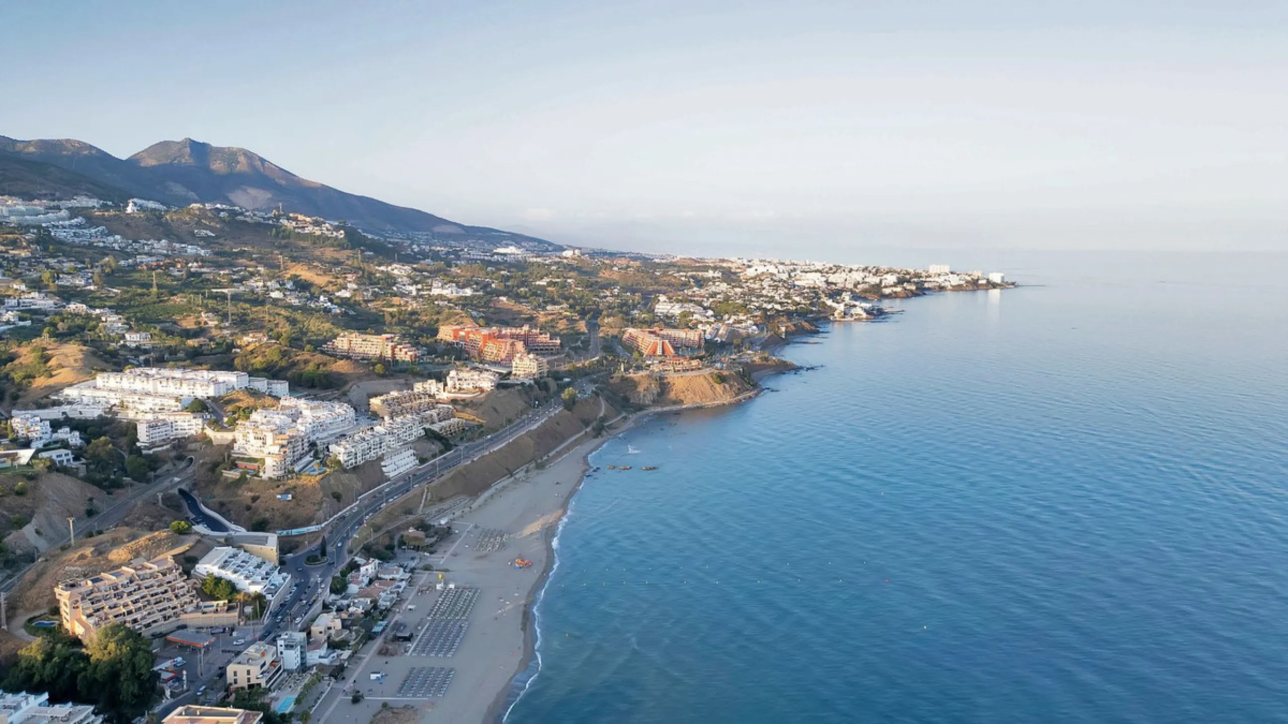 Penthouse with Breath taking Mediterranean Views in Residential Med One