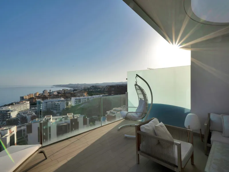 Penthouse with Breath taking Mediterranean Views in Residential Med One