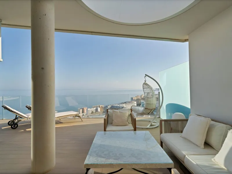 Penthouse with Breath taking Mediterranean Views in Residential Med One