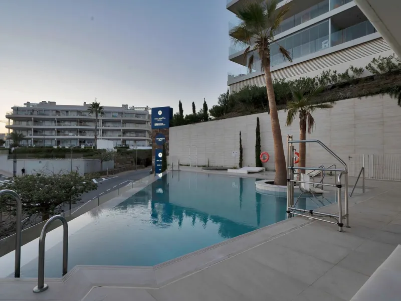 Penthouse with Breath taking Mediterranean Views in Residential Med One