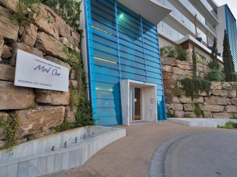 Penthouse with Breath taking Mediterranean Views in Residential Med One