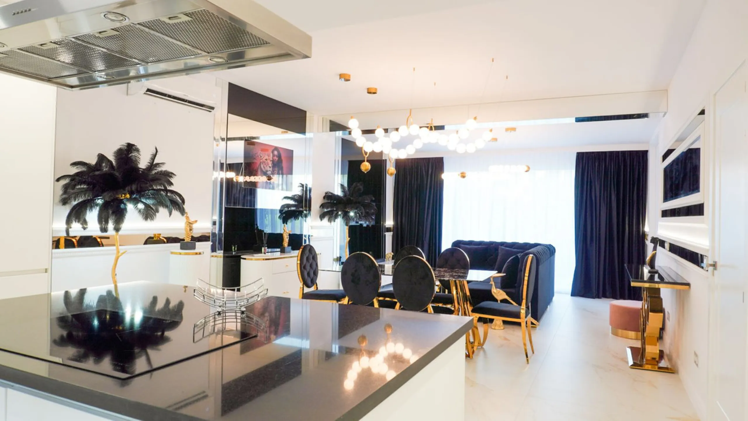 Apartment - Ground Floor Apartment в продаже в Marbella, Málaga. В доме 2 спален и 1 ванных комнат. Площадь дома 90 м²