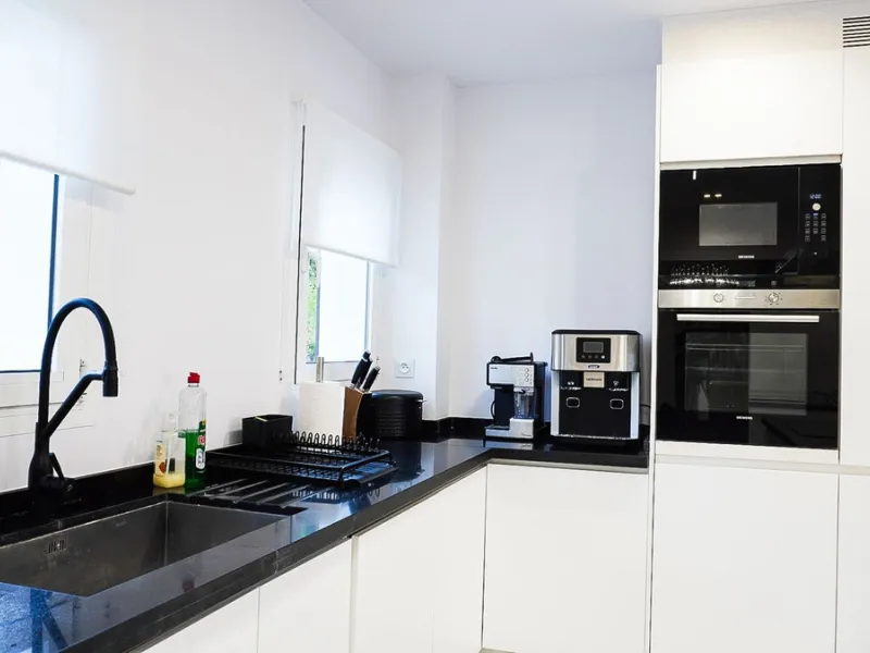 Apartment - Ground Floor Apartment в продаже в Marbella, Málaga. В доме 2 спален и 1 ванных комнат. Площадь дома 90 м²