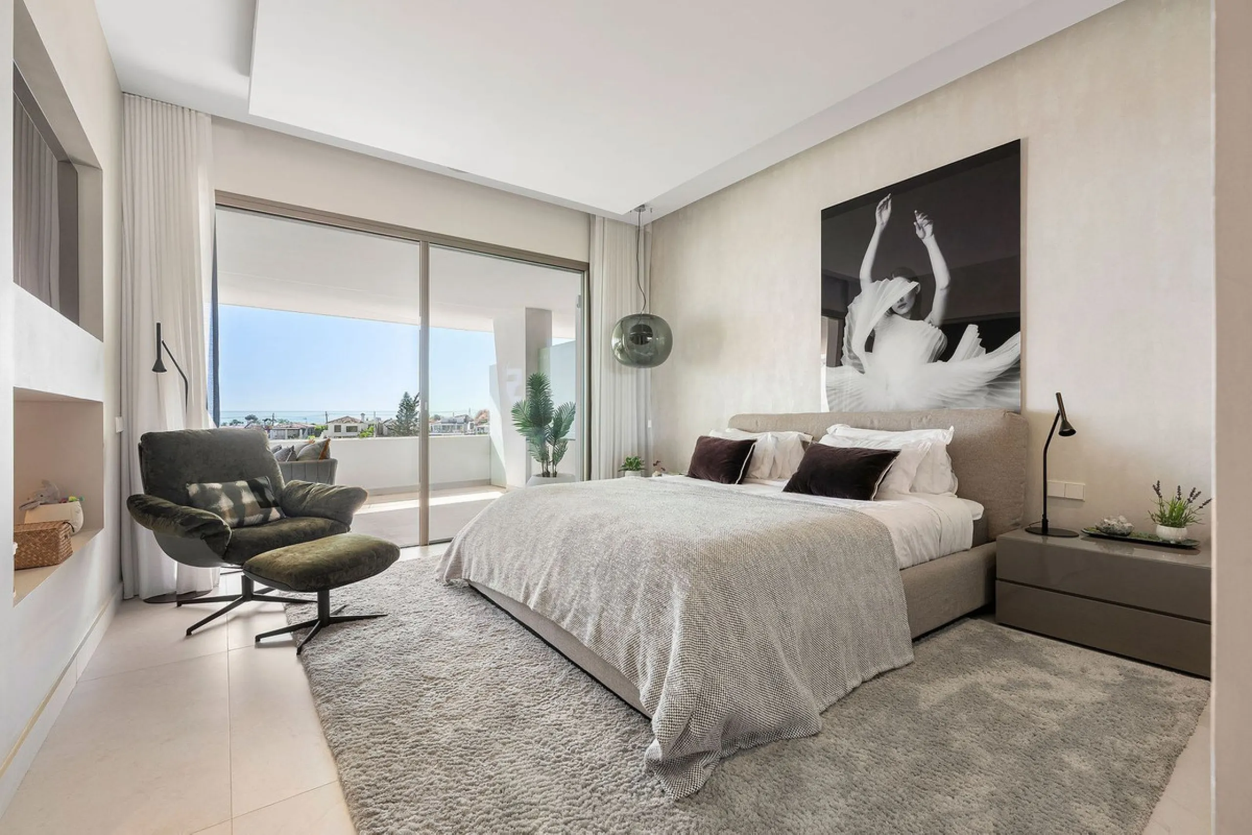 House - Semi-Detached House в продаже в Marbella, Málaga. В доме 4 спален и 4 ванных комнат. Площадь дома 463 м². Площадь участка 90 м²
