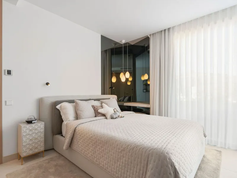 House - Semi-Detached House в продаже в Marbella, Málaga. В доме 4 спален и 4 ванных комнат. Площадь дома 463 м². Площадь участка 90 м²
